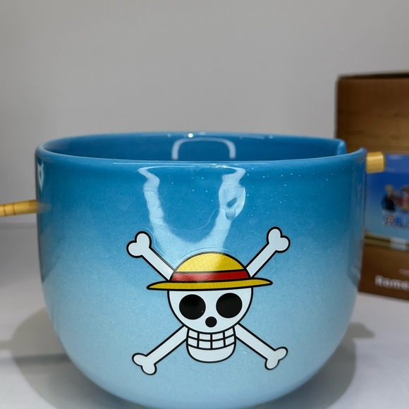 One Piece Blue  Ramen Bowl - Picture 4 of 10